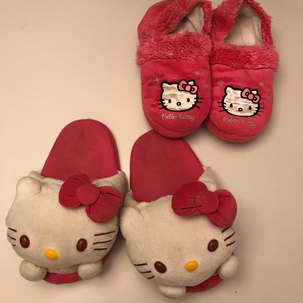 Hello Kitty Adult Slippers 2pairs